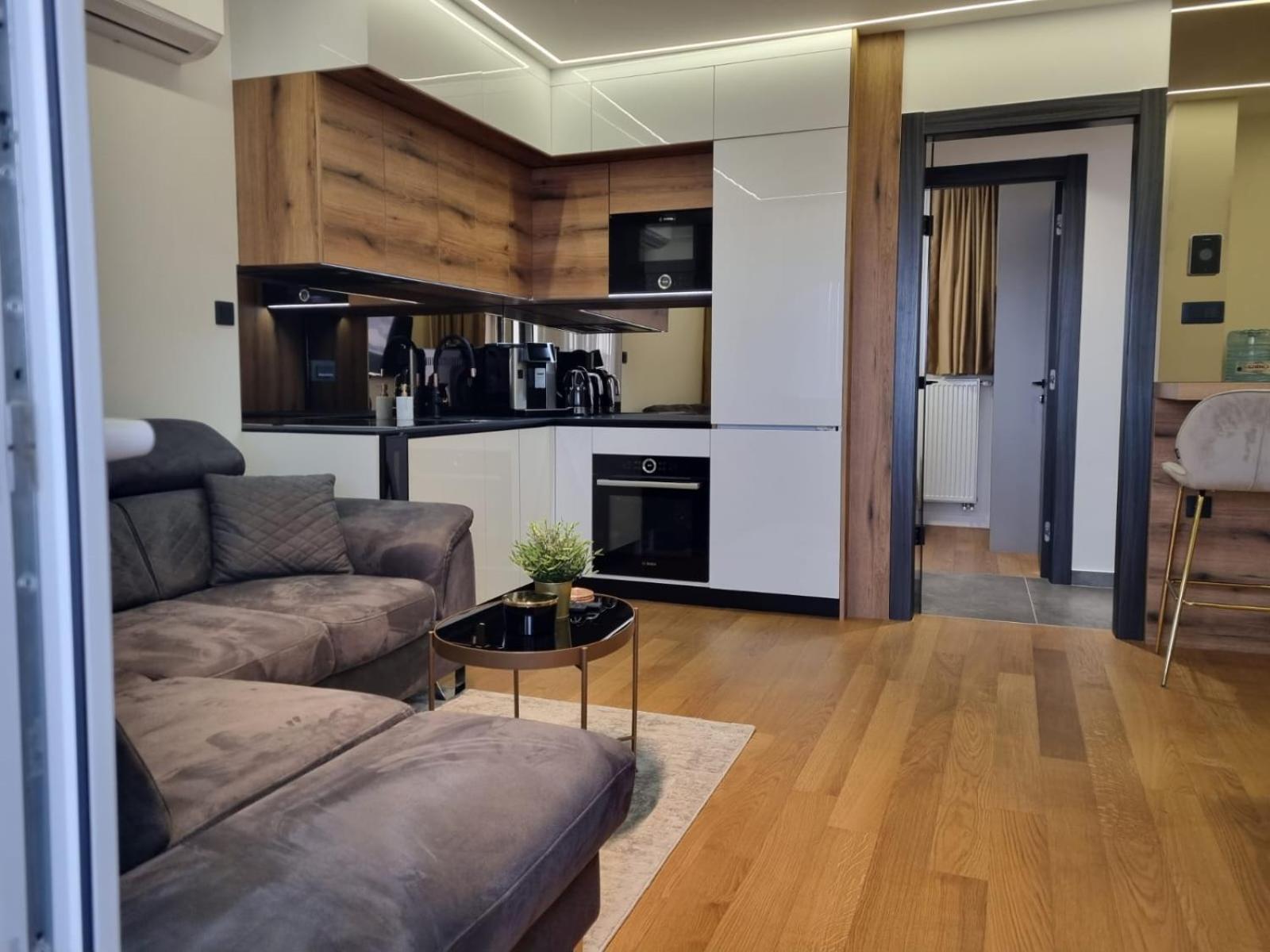 Apartamento Luxury Center- Self Check In, Two Free Private Parking Osijek