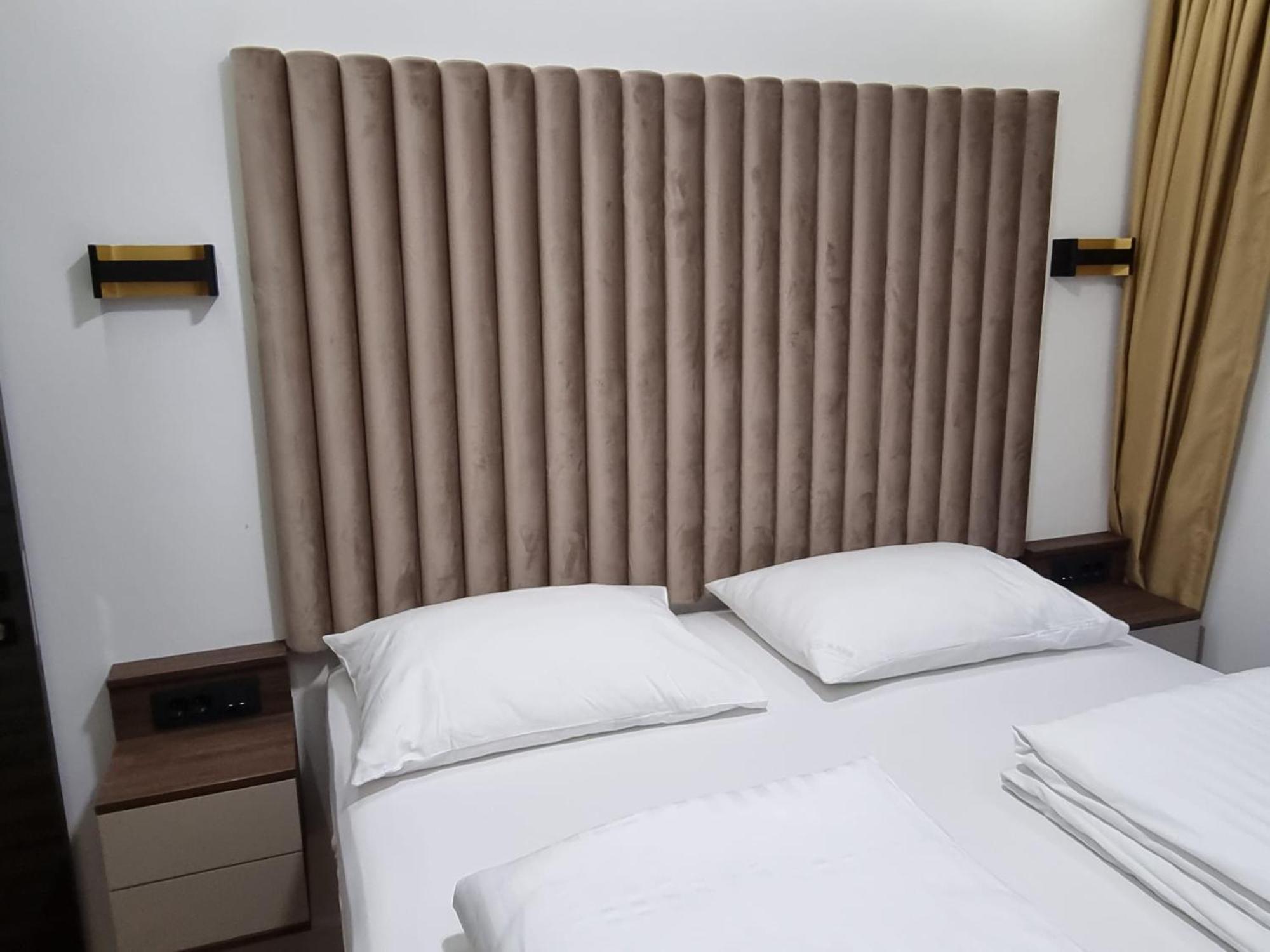 Luxury Center- Self Check In, Two Free Private Parking * Osijek