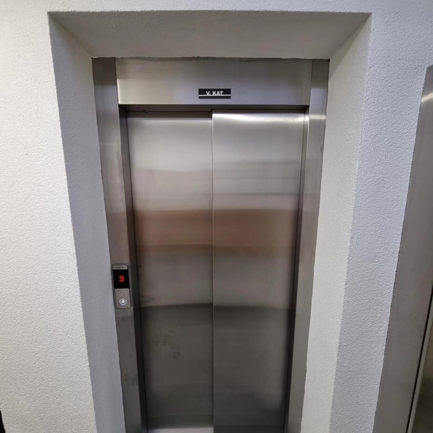 Luxury Center- Self Check In, Two Free Private Parking Osijek